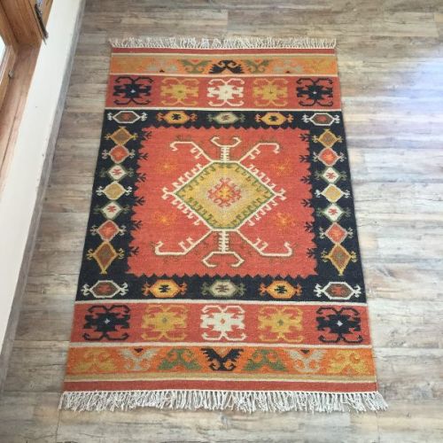 Wool Kilim Rug, For Rust Proof, Long Life, Soft, Each To Handle, Durable, Attractive Designs, Size : 4x6 Feet