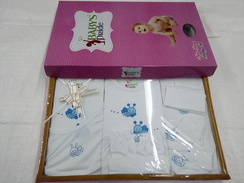 Customized Brands 100% Cotton Babys Gift Set, Age Group : Newly Born, 3-12 Months