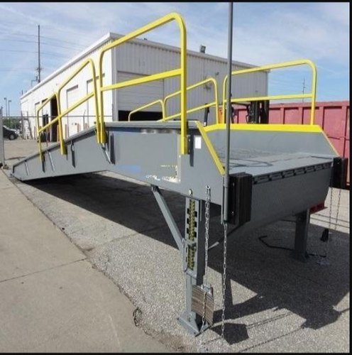 Coated Metal Loading Ramps, Length : 0-10M