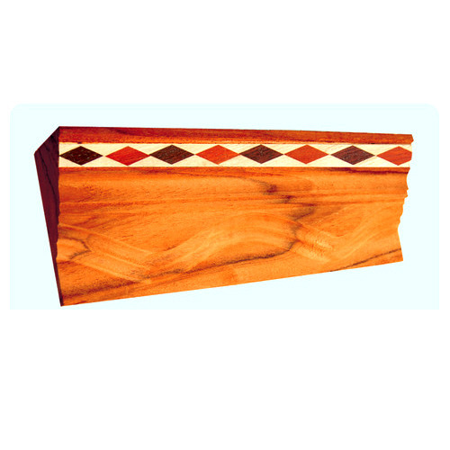 Polished Pantograph Decorative Wood Beading, For Furniture