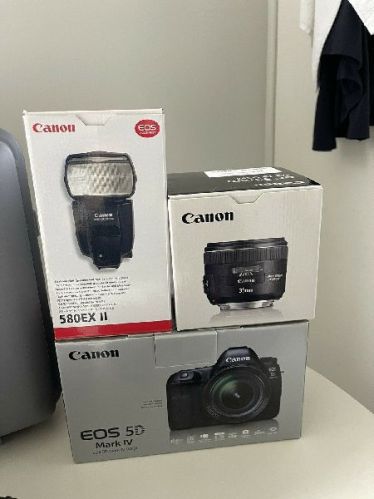 75-300mm Lens Canon Eos 5d Mark IV DSLR Camera