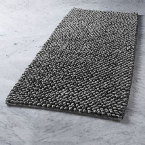 Polished Chenille Pom Rugs, For Home, Office, Hotel, Floor, Size : 8X8 Feet, 9X9 Feet, 10X10 Feet