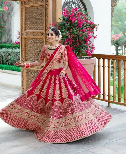 HLC 05 Bridal Lehenga Choli, Technics : Machine Made