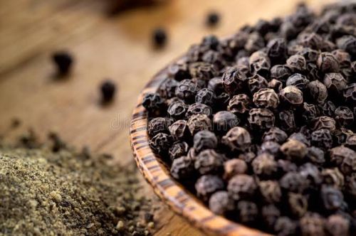 Black Pepper Seeds, For Cooking, Spices, Food Medicine, Size : 560 Gl