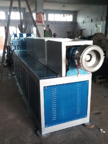 Plastic Recycling Machine, For Industrial Use, Purity : 90%