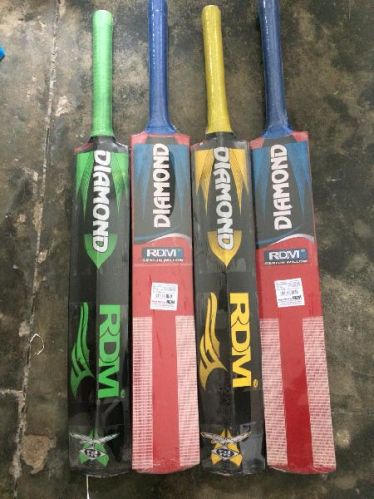 Wood Rdm Cricket Bats, Feature : Fine Finish, Light Weight, Premium Quality