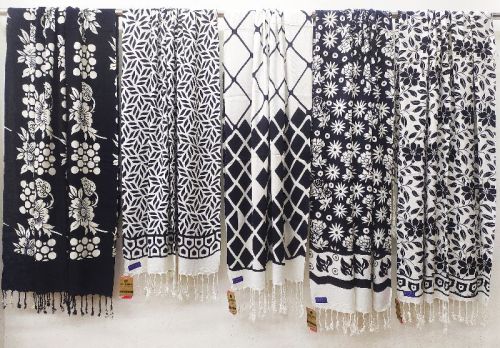 100% VISCOSE REYON PRINT B&W STOLE-BARABANKI, Feature : Comfortable, Easily Washable, Fad Less Color