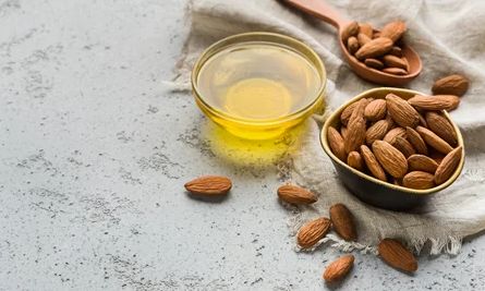 Almond Oil, Shelf Life : 1Year