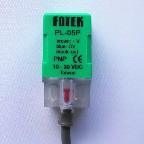 PL-05P FOTEK Inductive Proximity Switch PNP, Color : Red, GREEN