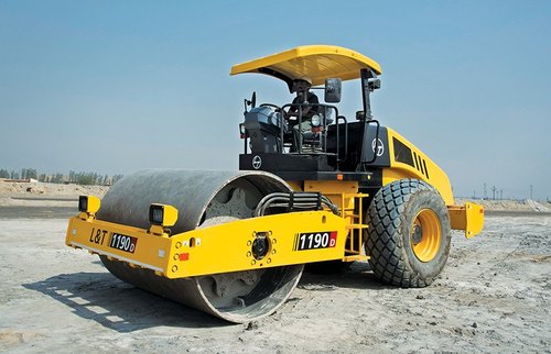 Soil Compactor-Drum Drive Version, Power : 100 HP