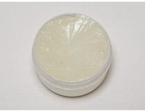 Petroleum Jelly, Packaging Size : 25-50kg