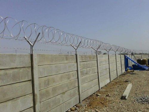 Polished RCC Prestress Compound Wall, For Boundaries, Construction, Size : 40x40ft, 45x45ft, 50x50ft