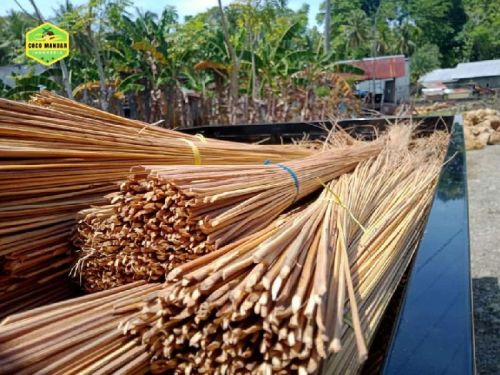 Leaf Coco Broom Stick, For Cleaning, Packaging Type : Plastic Bags