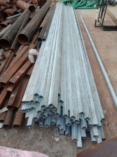 120 Micron Zinc Coated Galvanized Iron Fencing Pole, For Cosntructional