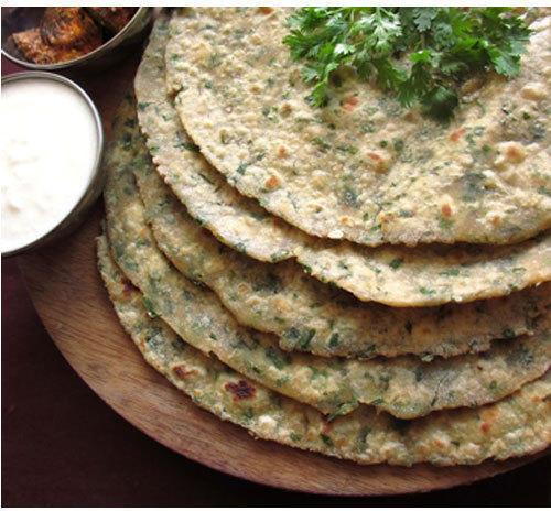 Frozen Methi Paratha, Packaging Type : Packet