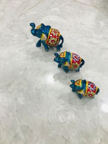 3 Pcs Ceramic Elephant Statue, For Dust Resistance, Shiny, Pattern : Printed