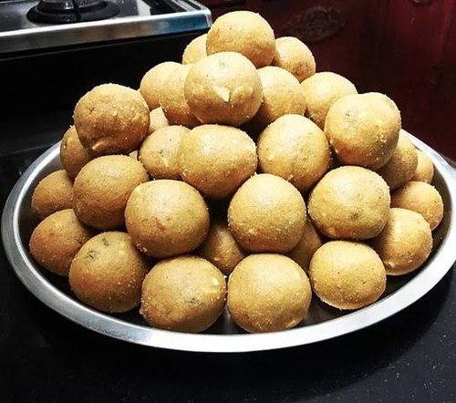 Besan Laddu