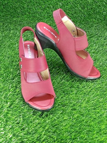 Chinese Leather Ladies Sandals, Size : 5, 6, 7, 8