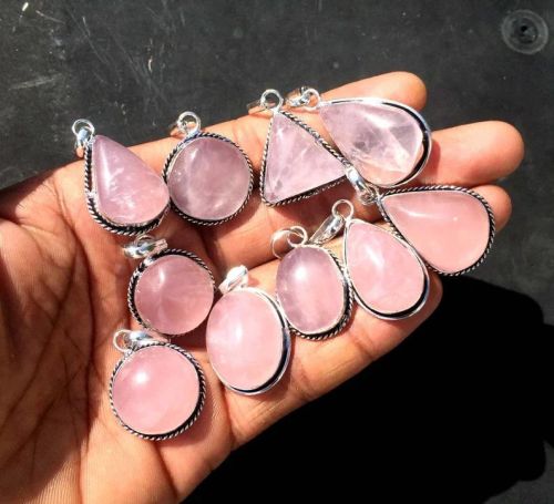 Rose Quartz Pendant, Packaging Type : Plastic Packet