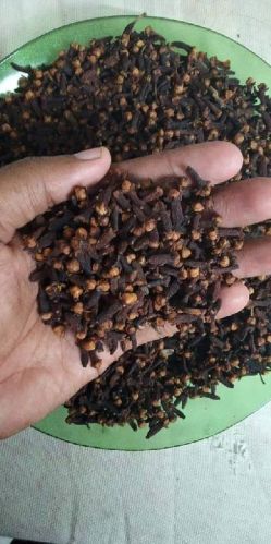 Organic Clove, Packaging Size : 25 Kg