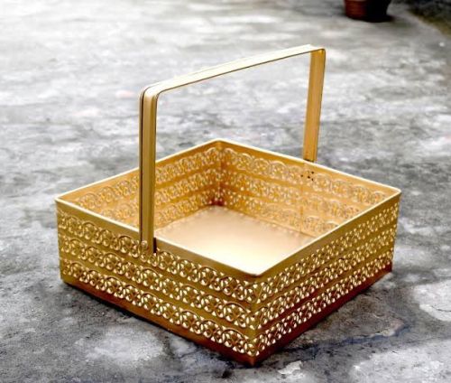 Square Polished Metal Gift Hamper, For Carton Box, Feature : Good Quality Stylish