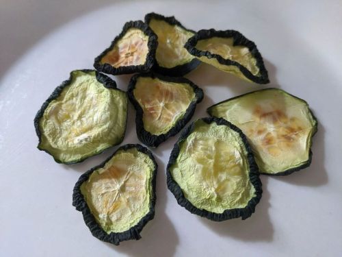 Round Organic Dehydrated Cucumber, For Human Consumption, Color : Light Green