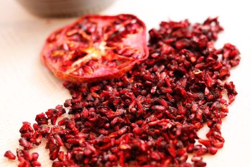 Organic Dehydrated Pomegranate, For Making Custards, Making Juice, Making Syrups., Packaging Size : 10-20kg