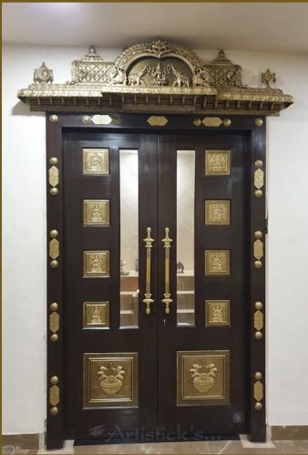Plain Wooden Antique Door, Size : 7*3