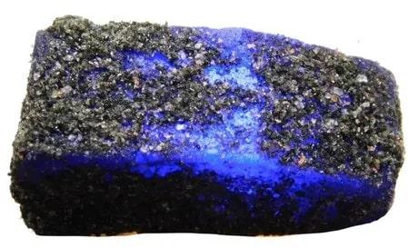 Rectangular Blue Rough Sapphire Gemstone, Size : Standard