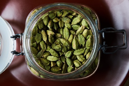 Green Cardamom, Packaging Type : Plastic Packet