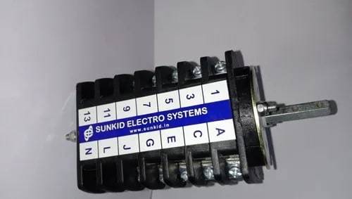 Auxiliary Switch, For Industrial, Voltage : 220V