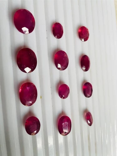 Oval Polished 4.16 Carat Ruby Gemstone, For Astrology, Size : Standard