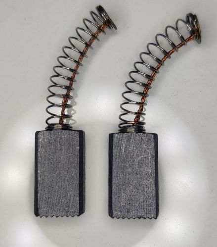 Ralli Wolf SD4C Carbon Brush, Color : Black