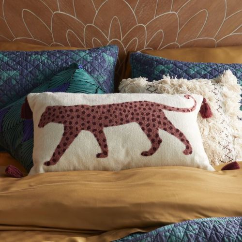 1000 Gram Printed Cotton Decorative Pillows, Shape : Rectangle