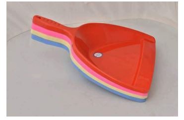 Trans Small Plastic Dust Pan