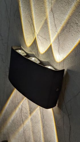 Azurite STEP LIGHT WALL LAMP, Voltage : 110V