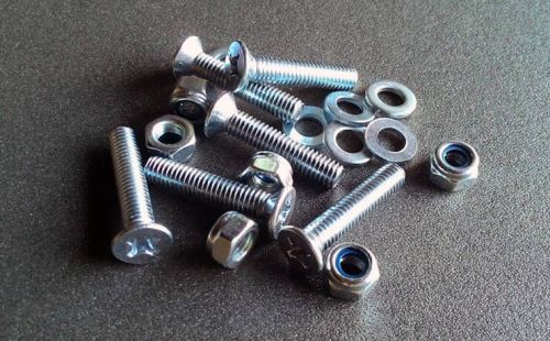 Polished Nickel Alloy Fastener, For Automobile Fittings, Electrical Fittings, Furniture Fittings, Packaging Type : Carton Box