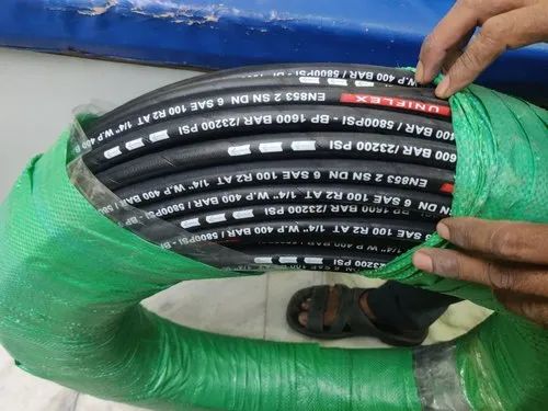 Uniflex Hydraulic Rubber Hose Pipe, Working Pressure : 225 Bar