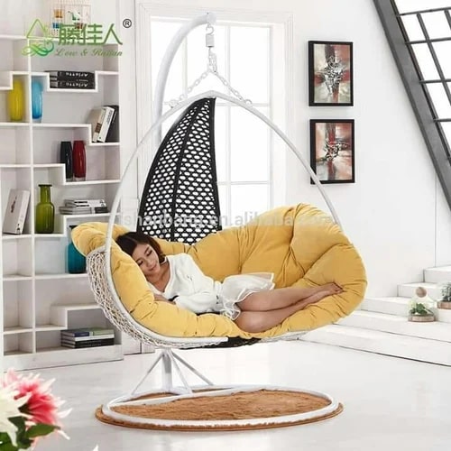 Round Polished Iron Designer Hanging Chair, For Home, Pattern : Plain