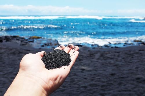 Black Sand, Grade : 30/60 80