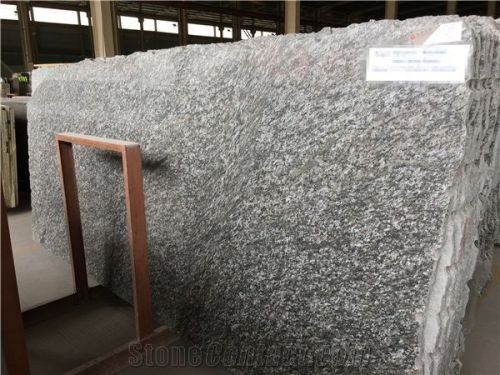 20-30 Kg Polished Dorato Valmalenco Granite Stone, Specialities : Striking Colours, Shiny Looks, Durable