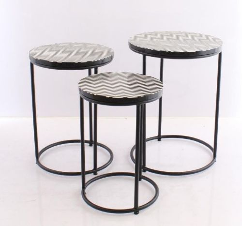 Polished Plain Stylish Side Table, Shape : Round