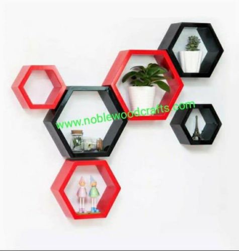 Wooden Wall Shelves, Feature : Attractive Design, Colorful, Fine Finishing