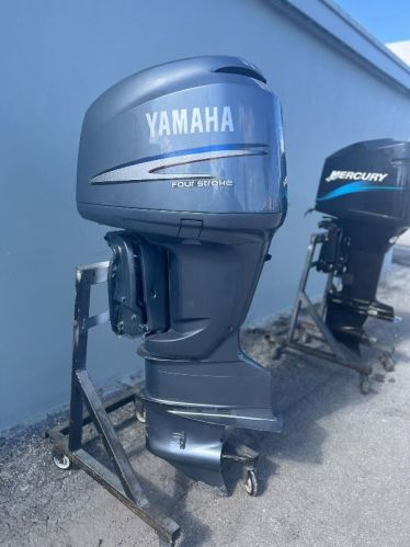 225HP 225 HP YAMAHA FOUR STROKE OUTBOARD MOTOR F225