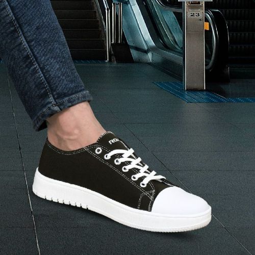 Rubber Mens Black Canvas Shoes, Occasion : Casual