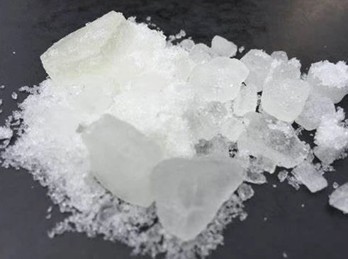 White Camphor Crystals, Purity : 99%