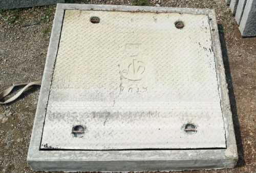 Square 900x900mm Hd RCC Chamber Cover, For Construction, Feature : Waterproof