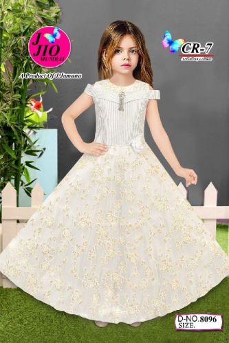 Des. No. 8096 Girls Gown, Technics : Machine Made