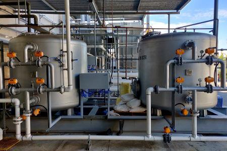 Automatic Polished Stainless Steel Iron Removal Filter, Voltage : 220V