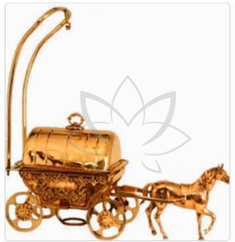 Brass Horse Chafing Dish, For Serving Food, Feature : Durable, Fine Finished